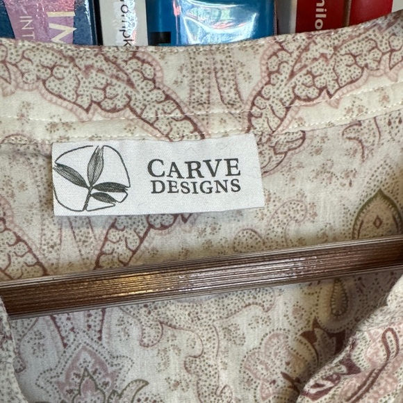 Carve Designs Cream Paisley Blouse - Picture 2 of 5
